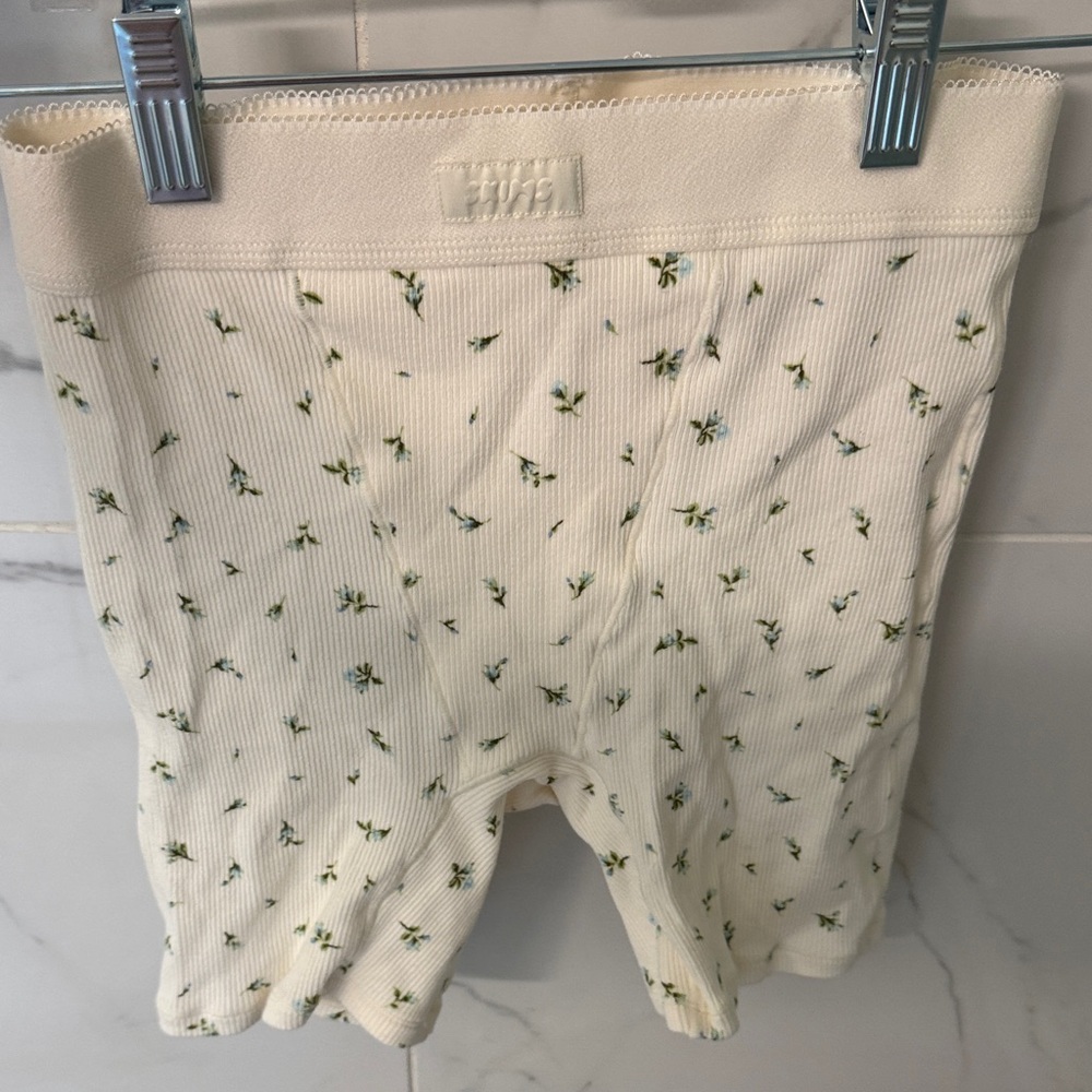 SKIMS Cream Ribbed Boxer Shorts with Green Floral Print